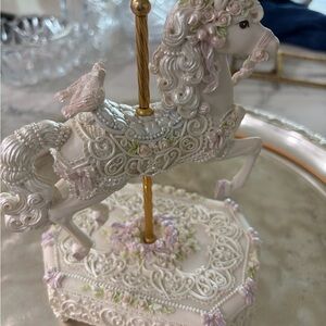 Elegant Carousel Horse Figurine - White and Gold